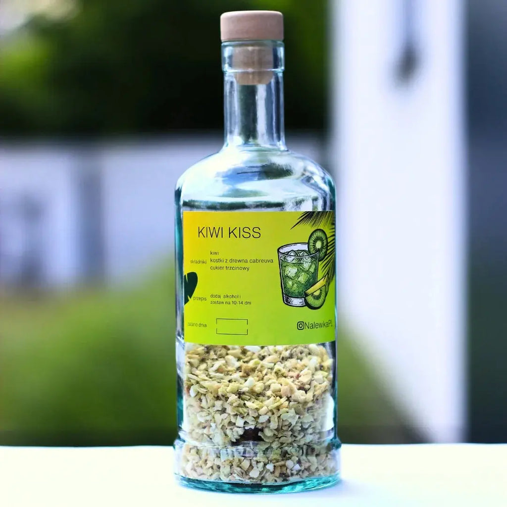 domowa nalewka z kiwi